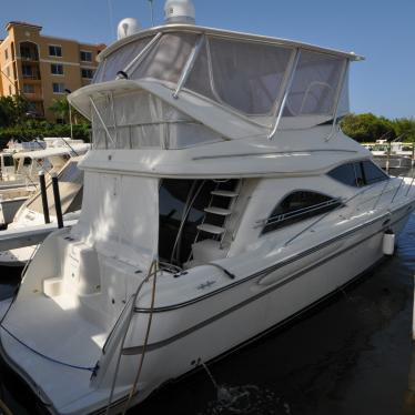 1999 Maxum 46 flybridge motor yacht