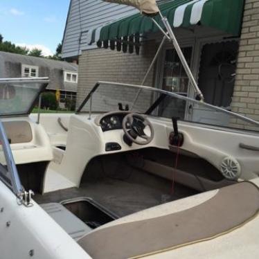 2000 Monterey edge 180 bow rider