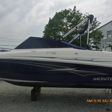 2007 Monterey 220 explorer