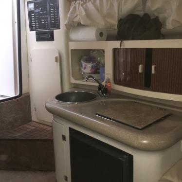 1998 Monterey 276 express cruiser