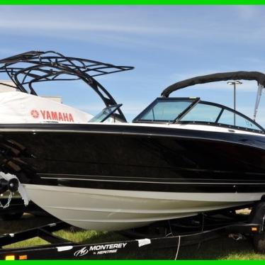 2017 Monterey 224fs bowrider