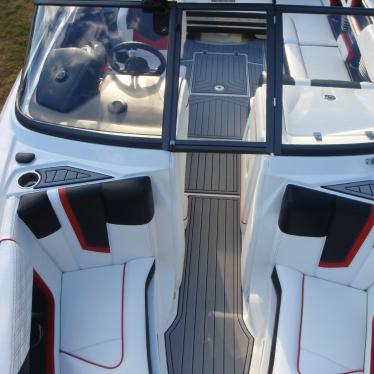 2016 Nautique g21