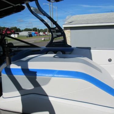 2011 Nautique 200 team