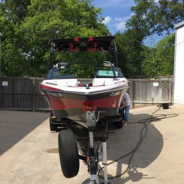 2010 Nautique san230