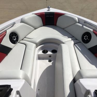 2010 Nautique san230