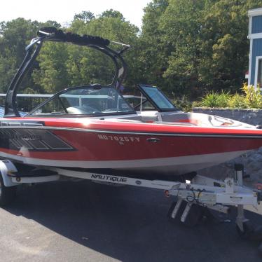 2014 Nautique 200 ski ob