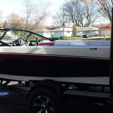 2014 Nautique ski 200