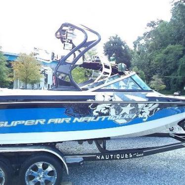 2010 Nautique 210