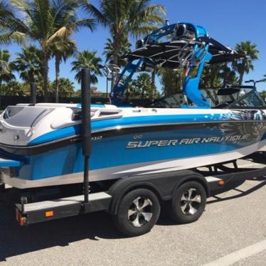 2011 Nautique 210