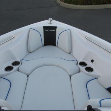 2010 Nautique 210