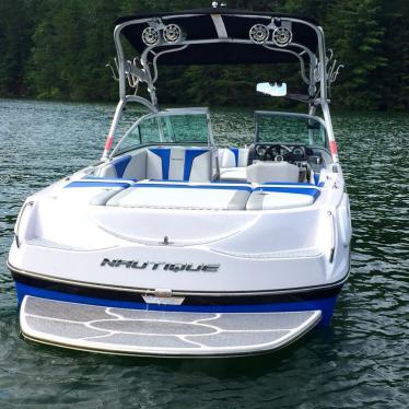 2008 Nautique 210