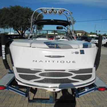 2004 Nautique 210 team