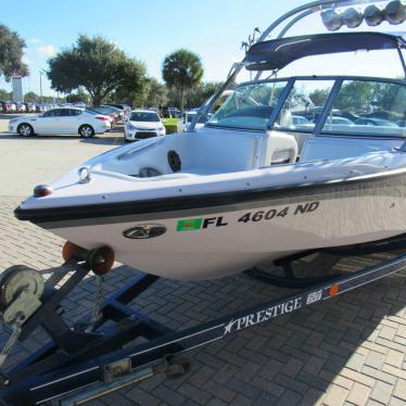 2004 Nautique 210 team