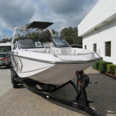 2013 Nautique g23