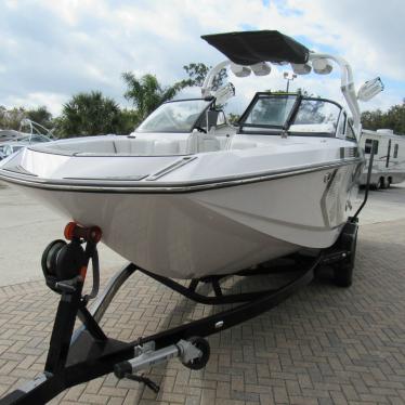 2013 Nautique g23