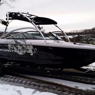 2008 Nautique 230 team edition