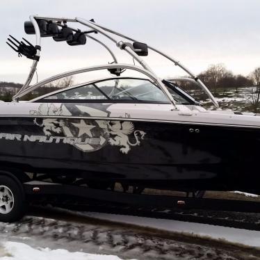 2008 Nautique 230 team edition