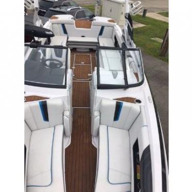 2013 Nautique