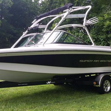 2008 Nautique 210