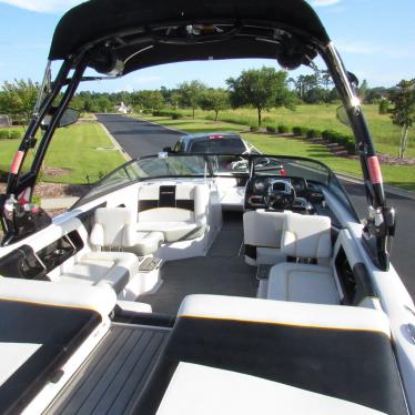 2011 Nautique super air 230