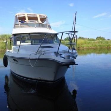 CARVER Upper And Lower Helm Stations 370 CARVER VOYAGER TWIN DIESEL ...