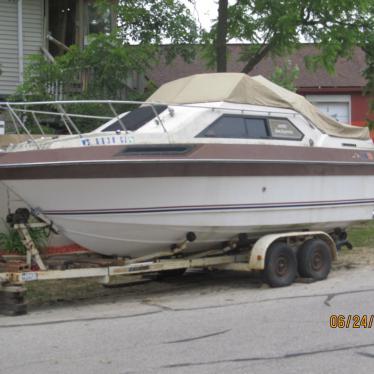 Bayliner 27' Cabin Cruser Sleeps 4 Criss Craft 500 1982 For Sale For 