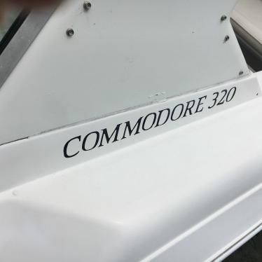 1992 Regal commodore 320