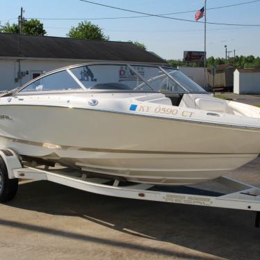 2009 Regal 1900 bowrider **only 74 hours** clean!!