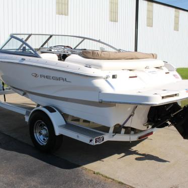 2009 Regal 1900 bowrider **only 74 hours** clean!!