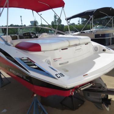 2011 Regal marine 2100 fastrac