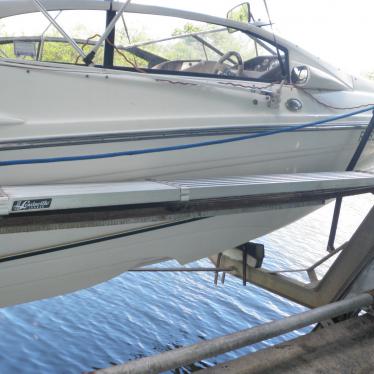 1998 Regal 25 bowrider