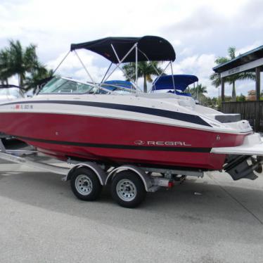 2012 Regal 24 fastdeck