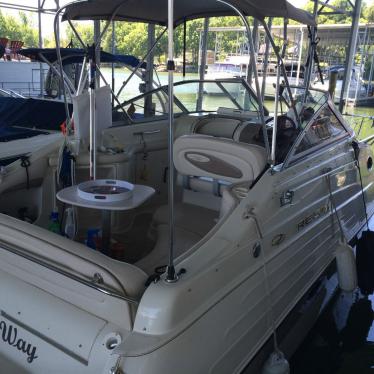 Regal Commodore 242 1998 for sale for $22,500 - Boats-from-USA.com