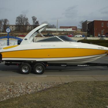 2007 Rinker 262 br