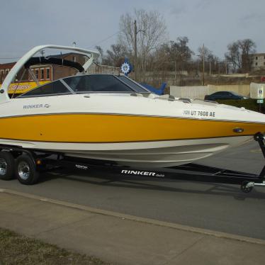 2007 Rinker 262 br