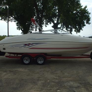 2005 Rinker 232