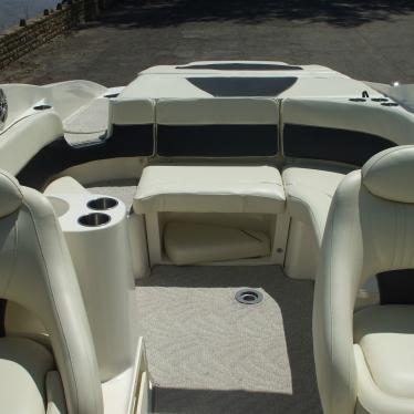 2006 Rinker 350 mpi