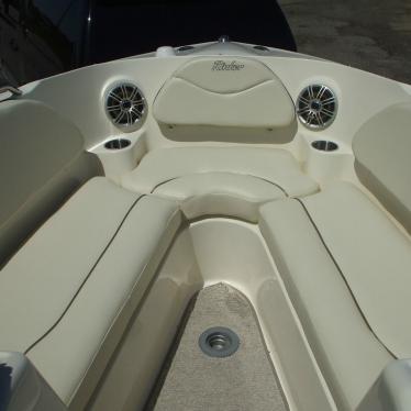 2006 Rinker 350 mpi