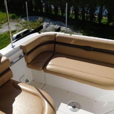 2010 Rinker 260 express cruiser