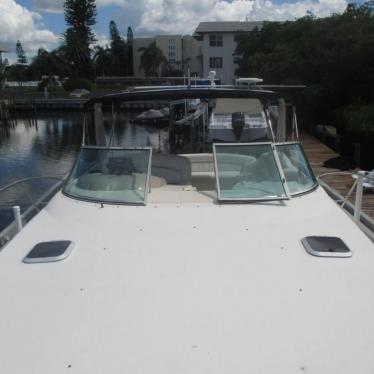 2001 Rinker 340 fiesta vee