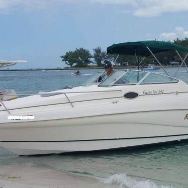 2000 Rinker fiesta vee 242