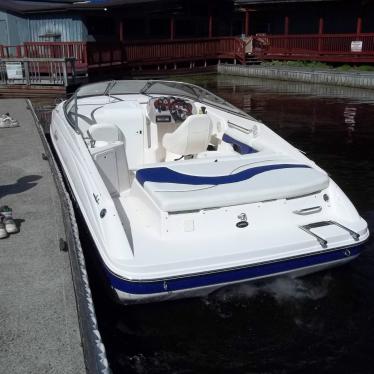 2004 Rinker 232