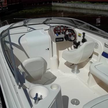 2004 Rinker 232