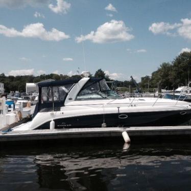 2006 Rinker 320 express crusier