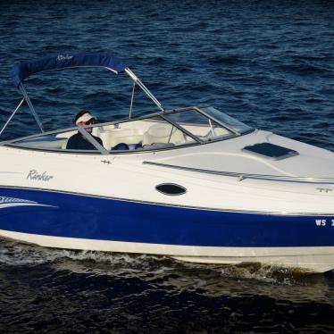 2005 Rinker 232