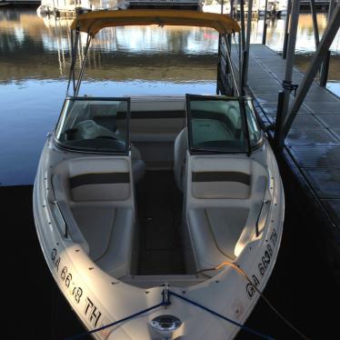 2007 Rinker 192