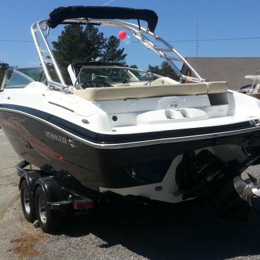 2014 Rinker 236