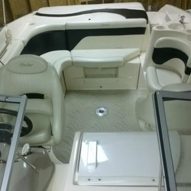 2005 Rinker 232 captiva cuddy