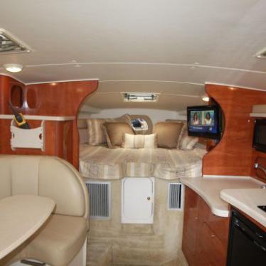 2002 Rinker fiesta vee 310