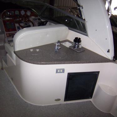 2004 Rinker 312 express cruiser